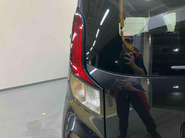 ムーヴＧ／スライドドア／ディスプレイオーディオ／バックモニター左リヤパワースライドドア　ディスプレイオーディオ　バックモニター　プッシュボタンスタート　インパネシフト　キーフリー　電動パーキングブレーキ　１４インチアルミホイール　オートエアコン　スマートアシスト（三重県）の中古車