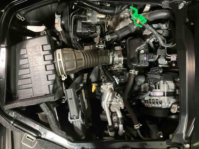 ハイゼットカーゴクルーズ／２ＷＤ／ＣＶＴ９インチスマホ連携ディスプレイオーディオ　バックモニター　ＥＴＣ　ドライブレコーダー　プッシュボタンスタート　キーフリー　社外１２インチアルミホイール　スマートアシスト　マット　バイザー（三重県）の中古車