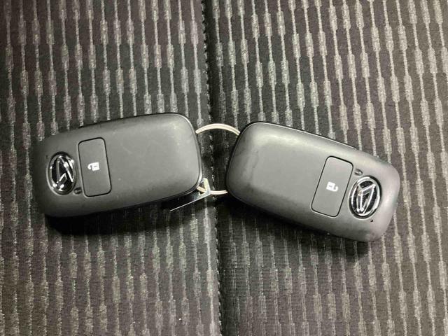 ハイゼットカーゴクルーズ／２ＷＤ／ＣＶＴ９インチスマホ連携ディスプレイオーディオ　バックモニター　ＥＴＣ　ドライブレコーダー　プッシュボタンスタート　キーフリー　社外１２インチアルミホイール　スマートアシスト　マット　バイザー（三重県）の中古車