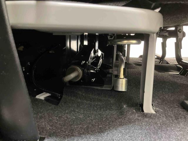 ハイゼットカーゴクルーズ／２ＷＤ／ＣＶＴ９インチスマホ連携ディスプレイオーディオ　バックモニター　ＥＴＣ　ドライブレコーダー　プッシュボタンスタート　キーフリー　社外１２インチアルミホイール　スマートアシスト　マット　バイザー（三重県）の中古車