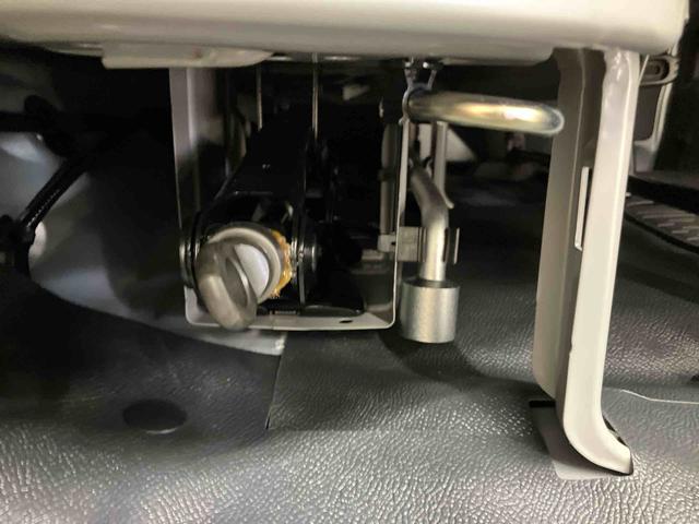 ハイゼットカーゴDXAM/FMラジオ 前席パワーウィンドウ キーレスエントリー オーバーヘッドシェルフ インパネシフト スマートアシスト オートハイビーム オートライト コーナーセンサー スクエアボディ(三重県)の中古車