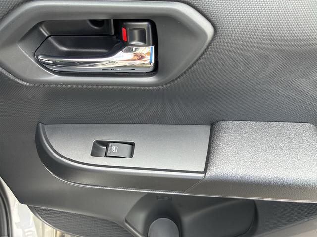 ロッキープレミアムＧ　　　　　　　　　オートエアコン　１年間無料保証元試乗車　プッシュスタート　アイスト　レーンアシスト　ＬＥＤヘッド　電動格納ミラー　　　オートライト　記録簿　シートヒーター　アルミホイル　ＡＢＳ（三重県）の中古車