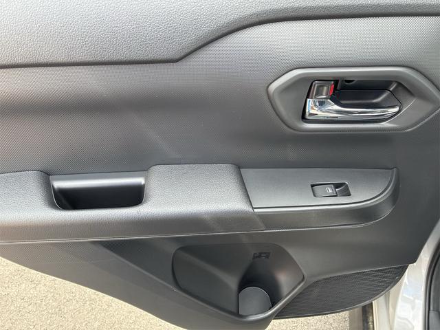 ロッキープレミアムＧ　　　　　　　　　オートエアコン　１年間無料保証元試乗車　プッシュスタート　アイスト　レーンアシスト　ＬＥＤヘッド　電動格納ミラー　　　オートライト　記録簿　シートヒーター　アルミホイル　ＡＢＳ（三重県）の中古車
