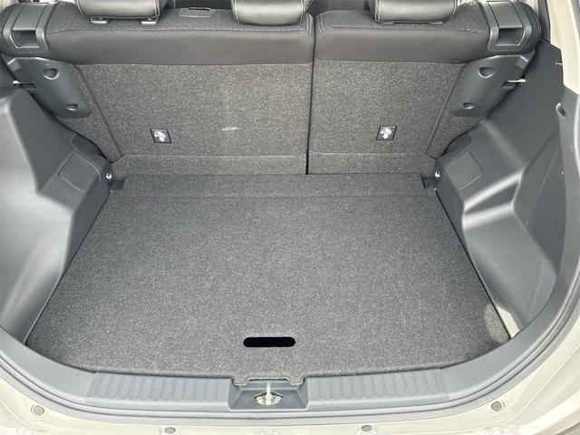 ロッキープレミアムＧ　　　　　　　　　オートエアコン　１年間無料保証元試乗車　プッシュスタート　アイスト　レーンアシスト　ＬＥＤヘッド　電動格納ミラー　　　オートライト　記録簿　シートヒーター　アルミホイル　ＡＢＳ（三重県）の中古車