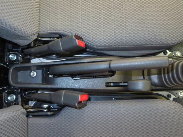 ハイゼットトラックエクストラＳＡIIIｔ　　　　４ＷＤ　５ＭＴ　１年間無料保証衝突回避支援ブレーキ　デフロック　荷台作業照明　Ｈｉ＆Ｌｏ切替　ゲートチェーン　ゲートプロテクター　あゆみ板掛け　レベリング　マニュアルエアコン　キーレスエントリー　コーナーセンサー　パワーウィンドウ（三重県）の中古車