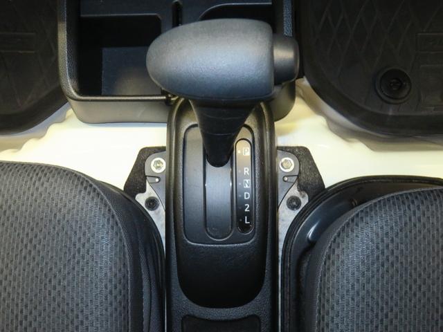 ハイゼットトラックスタンダード　　２ＷＤ　４ＡＴ　あゆみ板掛け　１年間無料保証１オーナー　運転席エアバック　点検記録簿　衝突安全ボディ　ゲートプロテクター　レベリング　パワーウィンドウ　マニュアルエアコン　荷台ゴムマット　キーレスエントリー　純正フロアマット　ＡＭ／ＦＭラジオ（三重県）の中古車