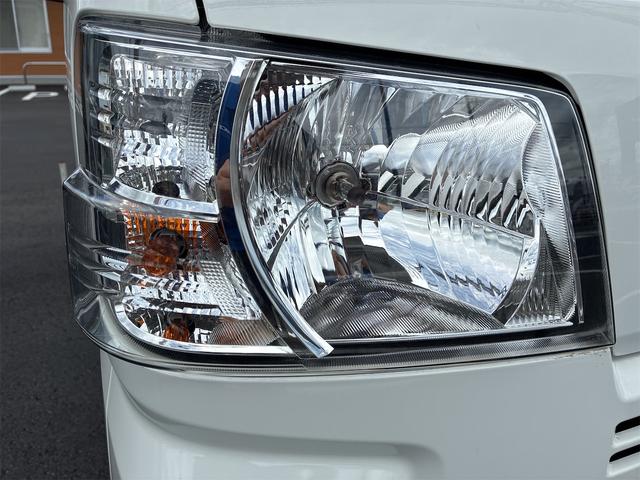 ハイゼットカーゴデッキバンＬ　　　４ＷＤ　ＣＶＴ　レベリング　１年間無料保証元工場代車　衝突被害軽減システム　コーナーセンサー　アイドリングストップ　オートライト　レーンアシスト　マニュアルエアコン　両側パワースライドドア　パワーウィンドウ　純正フロアマット（三重県）の中古車