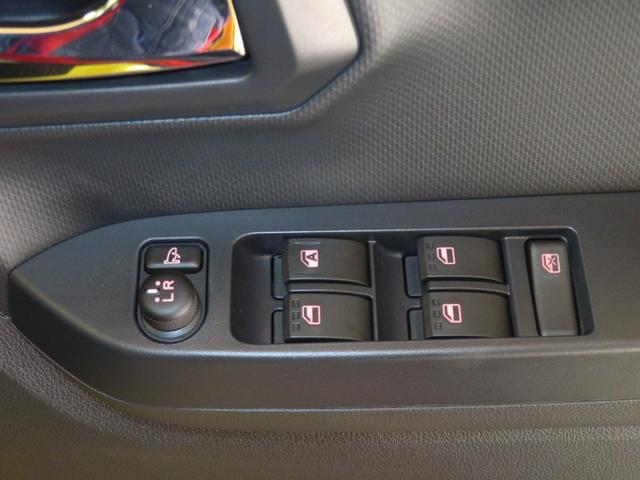 ミライースＸ　ＳＡIII　　　　　　　　届出済未使用車　１年間無料保証試乗車ＵＰ　電動電格ミラー　レーンキープアシスト　１オーナー　衝突安全ボディ　オートハイビーム　ｉ−ｓｔｏｐ　キーレスキー　Ｗエアバッグ　ＡＢＳ　点検記録簿　マニュアルエアコン　コーナーセンサー（三重県）の中古車