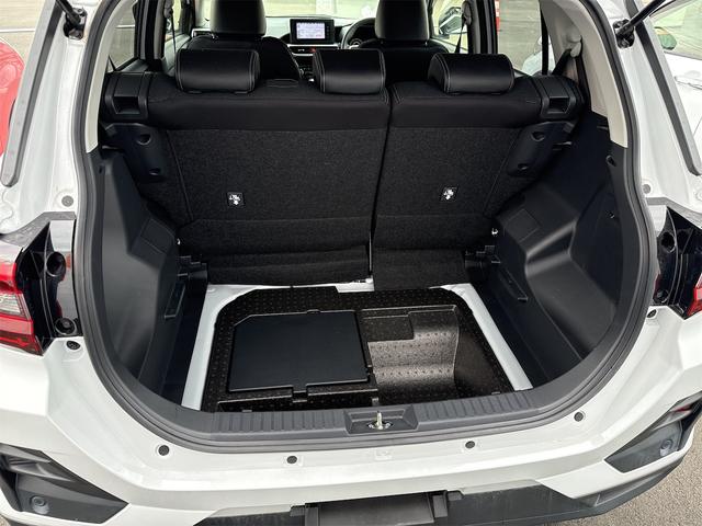 ロッキープレミアムＧ　ＨＥＶ　　純正７型ナビ　ＥＴＣ　１年間無料保証車線逸脱警報システム　電動格納ミラー　フルセグテレビ　ＵＳＢポート　ＬＥＤヘッド　衝突安全ボディ　Ｓヒーター　ドラレコ　Ａストップ　記録簿　パノラマカメラ　電動パーキングブレーキ　コーナーセンサー（三重県）の中古車