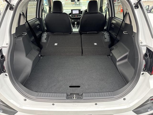 ロッキープレミアムＧ　ＨＥＶ　　純正７型ナビ　ＥＴＣ　１年間無料保証車線逸脱警報システム　電動格納ミラー　フルセグテレビ　ＵＳＢポート　ＬＥＤヘッド　衝突安全ボディ　Ｓヒーター　ドラレコ　Ａストップ　記録簿　パノラマカメラ　電動パーキングブレーキ　コーナーセンサー（三重県）の中古車