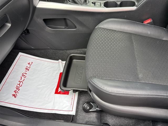 ロッキープレミアムＧ　ＨＥＶ　　純正７型ナビ　ＥＴＣ　１年間無料保証車線逸脱警報システム　電動格納ミラー　フルセグテレビ　ＵＳＢポート　ＬＥＤヘッド　衝突安全ボディ　Ｓヒーター　ドラレコ　Ａストップ　記録簿　パノラマカメラ　電動パーキングブレーキ　コーナーセンサー（三重県）の中古車