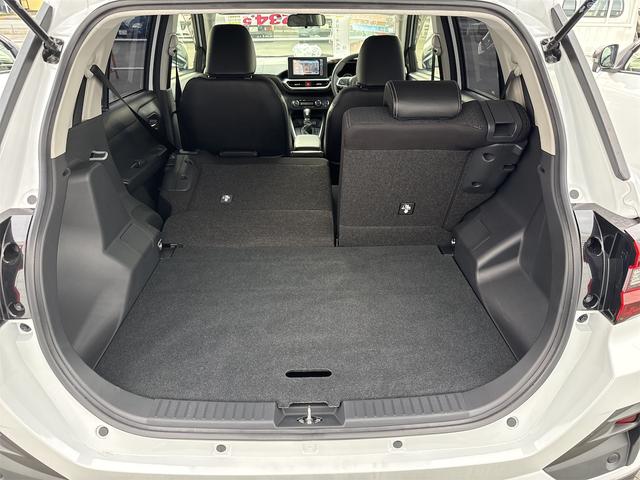 ロッキープレミアムＧ　ＨＥＶ　　純正７型ナビ　ＥＴＣ　１年間無料保証ブルートゥースオーディオ　Ｂモニ　Ｄレコ　元試乗車　電動格納式ドアミラー　　車線逸脱警報装置　地デジ　ＵＳＢポート　衝突安全ボディ　ＬＥＤヘッド　Ｓヒーター　コーナーセンサー　電動パーキングブレーキ（三重県）の中古車