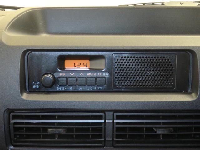 ハイゼットカーゴＤＸ　　　　２ＷＤ　ＣＶＴ　コーナーセンサー　１年間無料保証誤発進抑制装置　展示試乗車　整備記録簿　衝突安全ボディ　Ａストップ　ワンオーナー車　両側スライド　キーレスキー　オートライト　Ｗエアバック　ＡＢＳ　レベリング　マニュアルエアコン　ＡＭ／ＦＭラジオ（三重県）の中古車