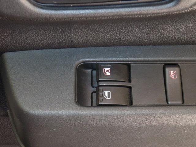 ハイゼットカーゴＤＸ　　　　２ＷＤ　ＣＶＴ　コーナーセンサー　１年間無料保証誤発進抑制装置　展示試乗車　整備記録簿　衝突安全ボディ　Ａストップ　ワンオーナー車　両側スライド　キーレスキー　オートライト　Ｗエアバック　ＡＢＳ　レベリング　マニュアルエアコン　ＡＭ／ＦＭラジオ（三重県）の中古車