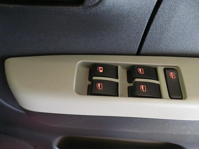 ミラトコットＬ　ＳＡIII　　　　　純正７型ナビ　ＥＴＣ　１年間無料保証追突被害軽減ブレーキ　車線逸脱警報装置　ＤＶＤ　コーナーセンサー　ＵＳＢ　Ｂｌｕｅｔｏｏｔｈ　ＬＥＤライト　ＴＶ　助手席エアバッグ　運転席エアバッグ　キーレスキー　パワーウィンドウ　マニュアルエアコン（三重県）の中古車