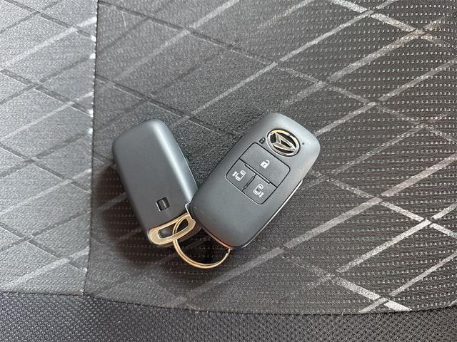 アトレーＲＳ　　　　　届出済未使用車　２ＷＤ　ＣＶＴ　１年間無料保証１オーナー車　メンテナンスノート　後カメラ　電動格納式ミラー　ターボエンジン　オートライト　ＬＥＤヘッドライト　衝突安全ボディ　キーフリー　パワーウィンドウ（三重県）の中古車