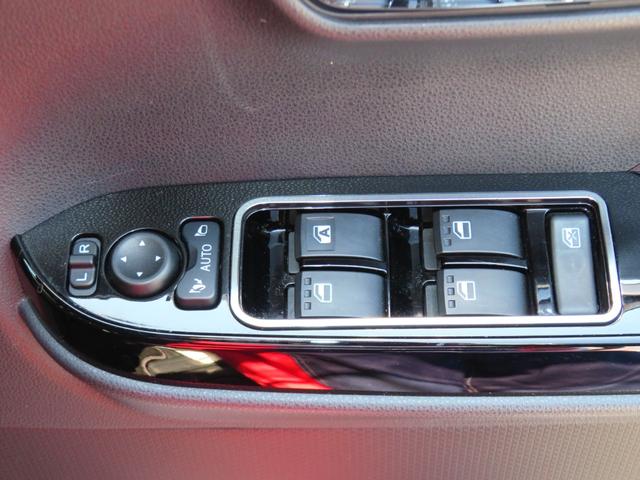 タントカスタムＲＳ　　純正９型ナビ　パノラマカメラ　１年間無料保証両側オートスライドドア　地デジ　アダプティブクルコン　ＢＴオーディオ　ＥＴＣ付　前後Ｄレコ　電動格納式ドアミラー　　タ−ボ　ＵＳＢポート　運転席・助手席シートヒータ　コーナーセンサー　オートエアコン（三重県）の中古車