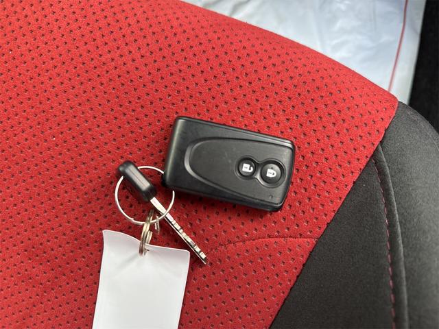 コペンローブ　Ｓ　　　運転席・助手席シートヒーター　１年間無料保証ＬＥＤランプ　１オナ　ダブルエアバック　記録簿　セキュリティーアラーム　ターボ車　エアバック　ＡＷ　ＡＢＳ　オートライト　衝突安全ボディ　キーフリー　パワーウィンドウ　ルーフシルバー（三重県）の中古車