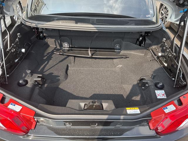 コペンエクスプレイＳ　　届出済未使用車　キーフリー　１年間無料保証ＬＥＤライト　ターボ　助手席エアバッグ　記録簿　ＡＢＳ　アイドリングストップ　アルミホイール　オートライト　運転席・助手席シートヒーター　オートエアコン　パワーウィンドウ（三重県）の中古車