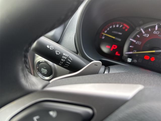 コペンエクスプレイＳ　　届出済未使用車　キーフリー　１年間無料保証ＬＥＤライト　ターボ　助手席エアバッグ　記録簿　ＡＢＳ　アイドリングストップ　アルミホイール　オートライト　運転席・助手席シートヒーター　オートエアコン　パワーウィンドウ（三重県）の中古車