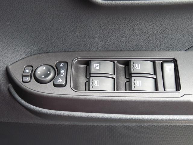 タントファンクロス　　運転席・助手席シートヒーター　１年間無料保証コーナーセンサ　誤発進抑制装置　ワンオーナー車　両側パワースライドドア　バックモニタ−　ＬＥＤライト　車線逸脱警報　セキュリティ　オートライト　電動パーキングブレーキ　キーフリー　オートエアコン（三重県）の中古車