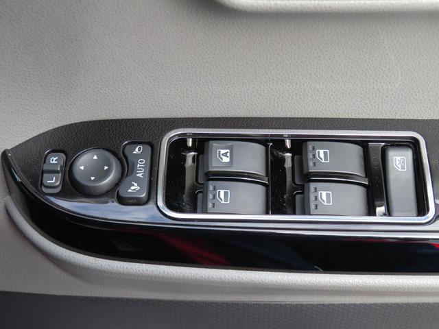 タントカスタムＸ　　　　純正９型ナビ　バックカメラ　１年間無料保証プッシュスタート　ｉ−ｓｔｏｐ　両側自動ドア　衝突被害軽減装置　ブルートゥース　オートＬＥＤ　前後ドラレコ　ＥＴＣ　コーナーセンサー　オートエアコン　ＵＳＢ接続　ＤＶＤ再生　ＬＥＤヘッドライト（三重県）の中古車