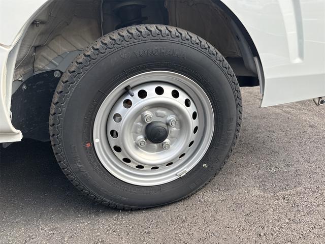 ハイゼットトラックジャンボスタンダード     2WD 5MT 1年間無料保証パワーステアリング LEDヘッドライト 車線逸脱警報 記録簿 エアコン 荷台作業照明 荷台ゴムマット ゲートプロテクター ゲートチェーン あゆみ板掛け コーナーセンサー 前方用ドライブレコーダー(三重県)の中古車