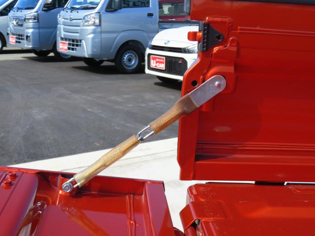 ハイゼットトラックジャンボＳＡIIIｔ　２ＷＤ　５ＭＴ　ＥＴＣ　１年間無料保証ＬＥＤライト　車線逸脱警告　ＡＢＳ　コーナーセンサ　荷台作業照明　ゲートチェーン　ゲートプロテクター　あゆみ板掛け　レベリング　マニュアルエアコン　前方用ドライブレコーダー　キーレスエントリー（三重県）の中古車
