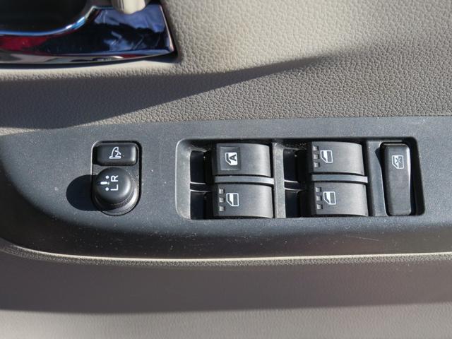 ミライースＸ　　　　　　　７型ナビ　マニュアルエアコン　１年間無料保証左右エアバック　ＢＬＵＥＴＯＯＴＨ　運転席エアバック　ＤＶＤ再生可　衝突安全ボディ　ＡＢＳ　フルセグＴＶ　電動格納式ミラー　キーレスエントリー　純正フロアマット　パワーウィンドウ　アイドリングストップ（三重県）の中古車