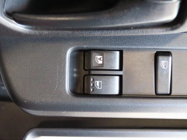 ハイゼットカーゴＤＸ　　　　４ＷＤ　ＣＶＴ　パワーウィンドウ　１年間無料保証ワンオーナー車　車線逸脱警報装置　デュアルエアバッグ　エコアイドル　オートライト　ＡＢＳ　記録簿　コーナーセンサ　マニュアルエアコン　キーレスエントリー　ＡＭ／ＦＭラジオ（三重県）の中古車