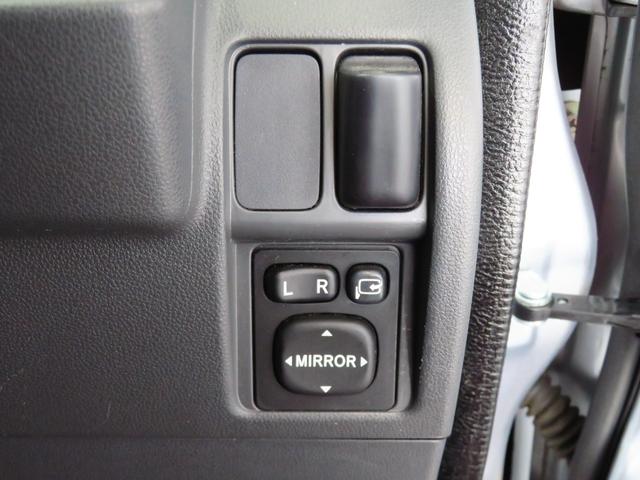 ハイゼットカーゴクルーズ　　　　２ＷＤ　５ＭＴ　純正７型ナビ　１年間無料保証点検記録簿　ＢＬＵＥＴＯＯＴＨ　ＤＶＤ再生　キーレスキー　ＵＳＢ　両側スライドドア　ＥＴＣ車載器　ワンオーナー車　ダブルエアバック　地デジＴＶ　パワーウィンドウ　純正フロアマット　電動格納ミラー（三重県）の中古車