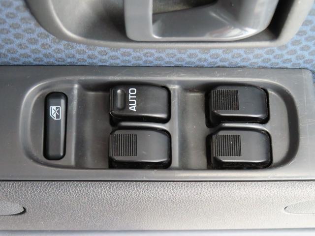 ハイゼットカーゴクルーズ　　　　２ＷＤ　５ＭＴ　純正７型ナビ　１年間無料保証点検記録簿　ＢＬＵＥＴＯＯＴＨ　ＤＶＤ再生　キーレスキー　ＵＳＢ　両側スライドドア　ＥＴＣ車載器　ワンオーナー車　ダブルエアバック　地デジＴＶ　パワーウィンドウ　純正フロアマット　電動格納ミラー（三重県）の中古車
