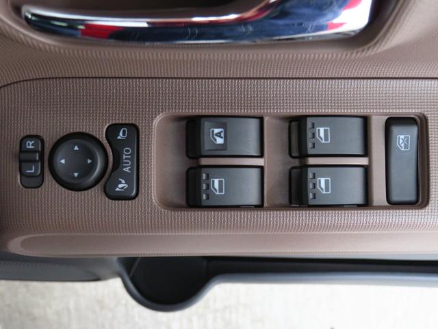 ムーヴキャンバスセオリーＧ　ｅｃｏＩＤＬＥ非装着車　　　　　　１年間無料保証ブルートゥース　コーナーセンサー　全方位モニター　衝突軽減ブレーキ　電動格納式ミラー　シートヒータ　両側オートスライドドア　地デジ　ＵＳＢポート　キーフリー　９型ディスプレイオーディオ　届出済未使用車（三重県）の中古車