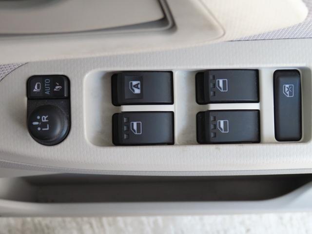 ムーヴＸ　ＳＡIII　　純正８型ナビ　バックカメラ　１年間無料保証セキュリティアラーム　電動格納式ドアミラー　ＢＴ接続　ハイビームアシスト　アルミホイル　運転席シートヒーター　ＤＶＤ　ＬＥＤ　地デジ　オートライト　キーフリー　ＨＤＭＩ接続　オートエアコン　ＵＳＢ接続（三重県）の中古車