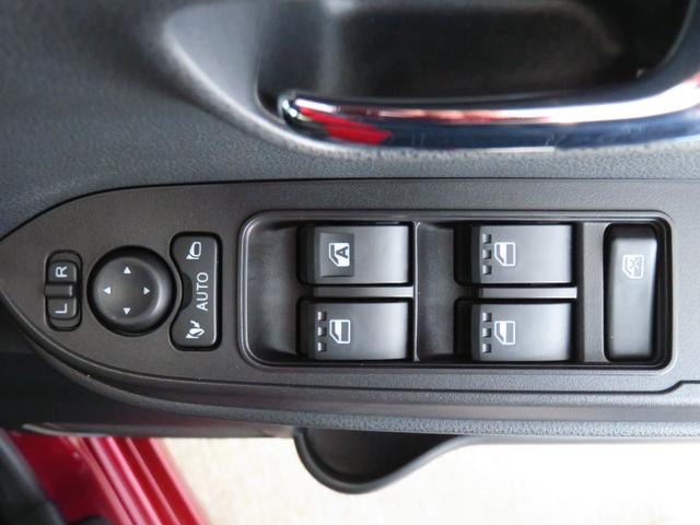 タントカスタムＸ　　　届出済未使用車　バックカメラ　１年間無料保証衝突軽減ブレーキ　コーナーセンサー　Ｂｌｕｅｔｏｏｔｈオーディオ　アイドリングストップ　ＴＶ　盗難警報　ワンオーナー　９型ディスプレイオーディオ　電動パーキングブレーキ　運転席・助手席シートヒーター（三重県）の中古車