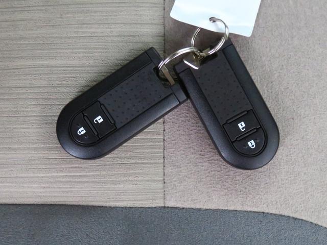 キャストスタイルＧ　ＶＳ　ＳＡIII　　純正７型ナビ　１年間無料保証ＵＳＢ接続　アイストップ　軽減ブレーキ　シートヒータ　地デジ　電動格納式ミラー　ＢＬＵＥＴＯＯＴＨ　ＬＥＤランプ　オートハイビーム　ＥＴＣ　キーフリー　パノラマカメラ　前後ドラレコ　オートエアコン（三重県）の中古車