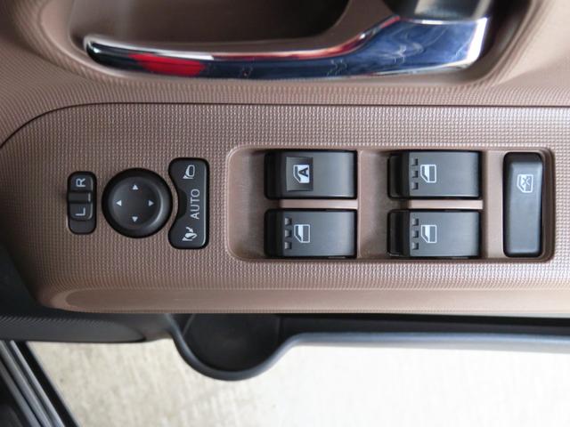ムーヴキャンバスセオリーＧ　　　　９型ディスプレイオーディオ　１年間無料保証ブルートゥース　ＩＳＴＯＰ　衝突軽減ブレーキ　電動格納式ミラー　ＥＴＣ　前後ドラレコ　ＬＥＤヘッド　シートヒーター　両側オートスライドドア　Ｂカメラ　フルセグ　電動パーキングブレーキ　後席３方スモーク（三重県）の中古車