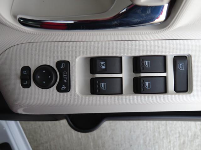 ムーヴキャンバスストライプスＧ　届出済未使用車　バックカメラ　１年間無料保証ＢＬＵＥＴＯＯＴＨ　アイドルストップ　フルセグ　ＵＳＢ　セキュリティアラーム　プッシュスタート　Ｓヒーター　キーフリー　ＬＥＤライト　９型ディスプレイオーディオ　電動パーキングブレーキ　コーナーセンサ（三重県）の中古車