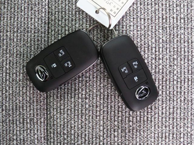 ムーヴキャンバスストライプスＧ　届出済未使用車　バックカメラ　１年間無料保証ＢＬＵＥＴＯＯＴＨ　アイドルストップ　フルセグ　ＵＳＢ　セキュリティアラーム　プッシュスタート　Ｓヒーター　キーフリー　ＬＥＤライト　９型ディスプレイオーディオ　電動パーキングブレーキ　コーナーセンサ（三重県）の中古車
