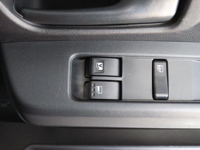 ハイゼットカーゴＤＸ　　　　　　　２ＷＤ　ＣＶＴ　レベリング　１年間無料保証キーレスキー　両側スライドドア　オートライト　記録簿　レーンアシスト　両席エアバッグ　ワンオーナー　ＡＢＳ　マニュアルエアコン　コーナーセンサー　パワーウィンドウ　純正フロアマット　ＡＭ／ＦＭラジオ（三重県）の中古車