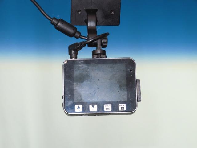 タントカスタムX トップエディションSAIII   1年間無料保証誤発進抑制 Bトゥース 運転席側シートヒーター 地デジ USB接続 オートエアコン 純正7型ナビ 前方用ドライブレコーダー バックカメラ キーフリー 助手席側パワースライドドア DVD再生(三重県)の中古車