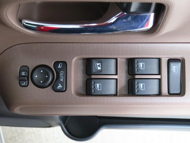 ムーヴキャンバスセオリーＧターボ　　　電動パーキングブレーキ　１年間無料保証衝突回避支援ブレーキ機能　運転席・助手席シ−トヒ−タ−　バックモニター　Ｗパワスラ　ＬＥＤヘッドライト　電動格納ドアミラー　元試乗車　キーフリー　コーナーセンサー　オートエアコン　パワーウィンドウ（三重県）の中古車