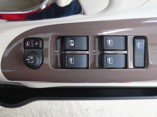 ムーヴキャンバスＸメイクアップリミテッド　ＳＡIII　　　　　１年間無料保証ＵＳＢ　Ｂｔオーディオ　盗難防止装置　地デジ　プッシュスタート　オートハイビーム　ＤＶＤ　電動格納ミラー　ベンチシート　純正７型ナビ　前後ドラレコ　パノラマカメラ　両側パワースライドドア　キーフリー（三重県）の中古車