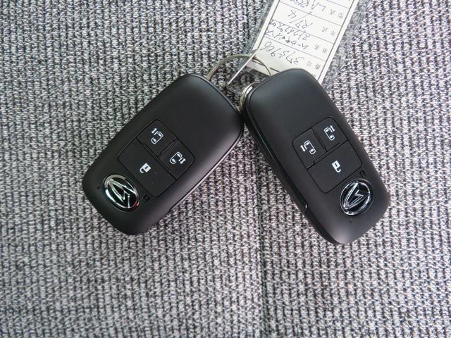 ムーヴキャンバスストライプスG 届出済未使用車 キーフリー 1年間無料保証Bカメラ セキュリティアラーム プッシュスタート 運転席・助手席シートヒーター ワンオーナー LEDライト 元試乗車 車線逸脱警報 電動パーキングブレーキ 両側パワースライドドア コーナーセンサー(三重県)の中古車