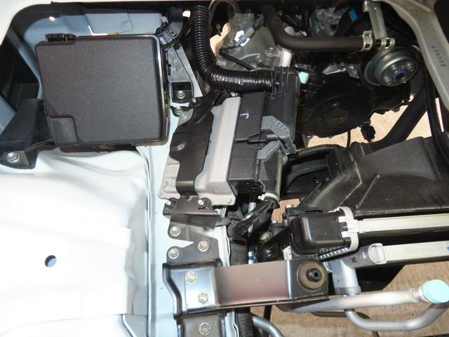 ハイゼットトラックスタンダード  2WD 5MT あゆみ板掛け 1年間無料保証ワンオーナ パワステ Wエアバッグ マニュアルエアコン アイドルストップ オートライト 点検記録簿 衝突安全ボディ ゲートプロテクター レベリング AM/FMラジオ コーナーセンサー 純正フロアマット(三重県)の中古車