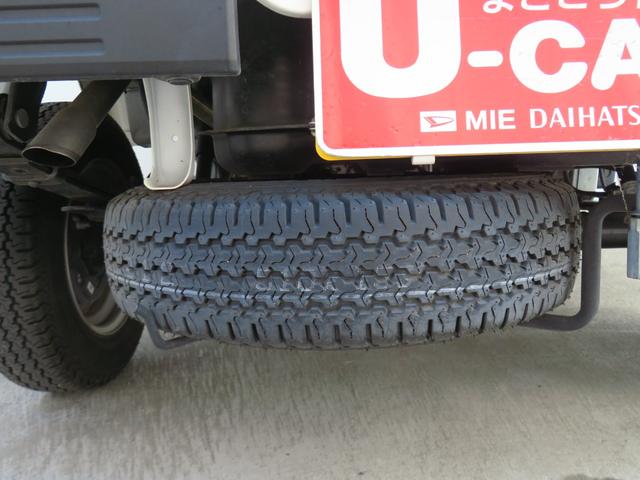 ハイゼットトラックスタンダード  2WD 5MT あゆみ板掛け 1年間無料保証ワンオーナ パワステ Wエアバッグ マニュアルエアコン アイドルストップ オートライト 点検記録簿 衝突安全ボディ ゲートプロテクター レベリング AM/FMラジオ コーナーセンサー 純正フロアマット(三重県)の中古車
