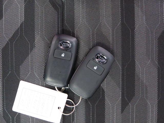 タフトＧ　ダーククロムベンチャー　　オートエアコン　１年間無料保証元代車　コーナーセンサー　ＬＥＤライト　レーンキープアシスト　アイドリングＳ　電格ミラー　キーフリー　記録簿　アルミ　ＡＢＳ　運転席・助手席シートヒーター　電動パーキングブレーキ　バックカメラ（三重県）の中古車