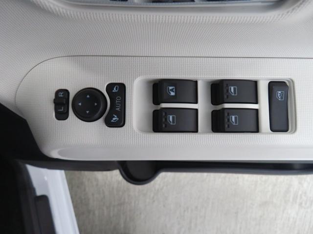 ムーヴキャンバスストライプスG 届出済未使用車 キーフリー 1年間無料保証コーナーセンサー アイドルストップ Bカメラ セキュリティアラーム プッシュスタート 運転席・助手席シートヒーター ワンオーナー LEDライト 元試乗車 電動パーキングブレーキ 両側パワースライドドア(三重県)の中古車