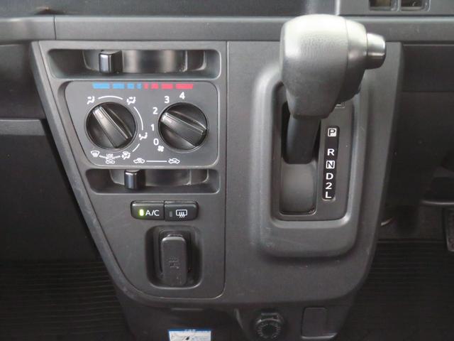 ハイゼットカーゴクルーズＳＡIII　　　　　　２ＷＤ　４ＡＴ　１年間無料保証両側手動スライドドア　電動ミラー　ＬＥＤライト　Ｂカメラ　エコアイドル　ワンオーナー　オートライト　マニュアルエアコン　キーレスエントリー　パワーウィンドウ　レベリング　純正フロアマット　記録簿（三重県）の中古車