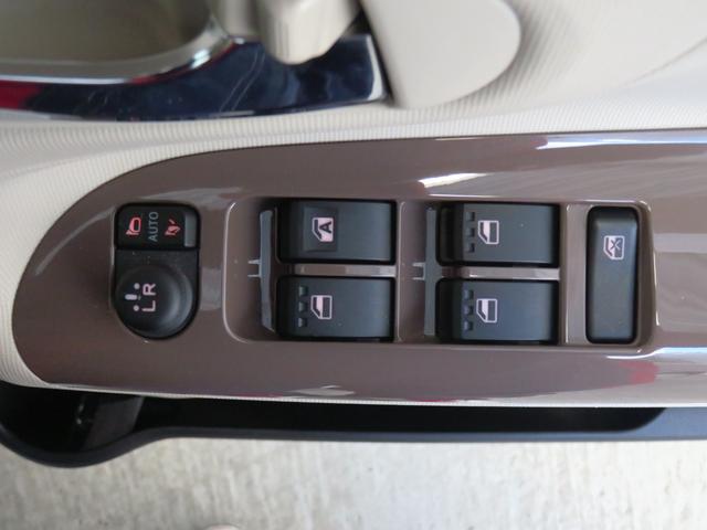 ムーヴキャンバスＸメイクアップリミテッド　ＳＡIII　ＥＴＣ　１年間無料保証ＵＳＢ　Ｂｔオーディオ　ＬＥＤヘッドランプ　地デジ　プッシュスタート　オートハイビーム　ＤＶＤ　ＡＢＳ　純正７型ナビ　前後ドラレコ　パノラマカメラ　キーフリー　両側パワースライドドア　オートエアコン（三重県）の中古車